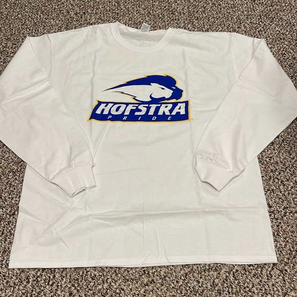 Hofstra University Pride Long Sleeve T-Shirt (new in package) - Picture 1 of 4